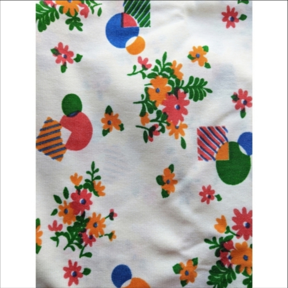 Vintage 60s retro floral print fabric 1yd x 1yd